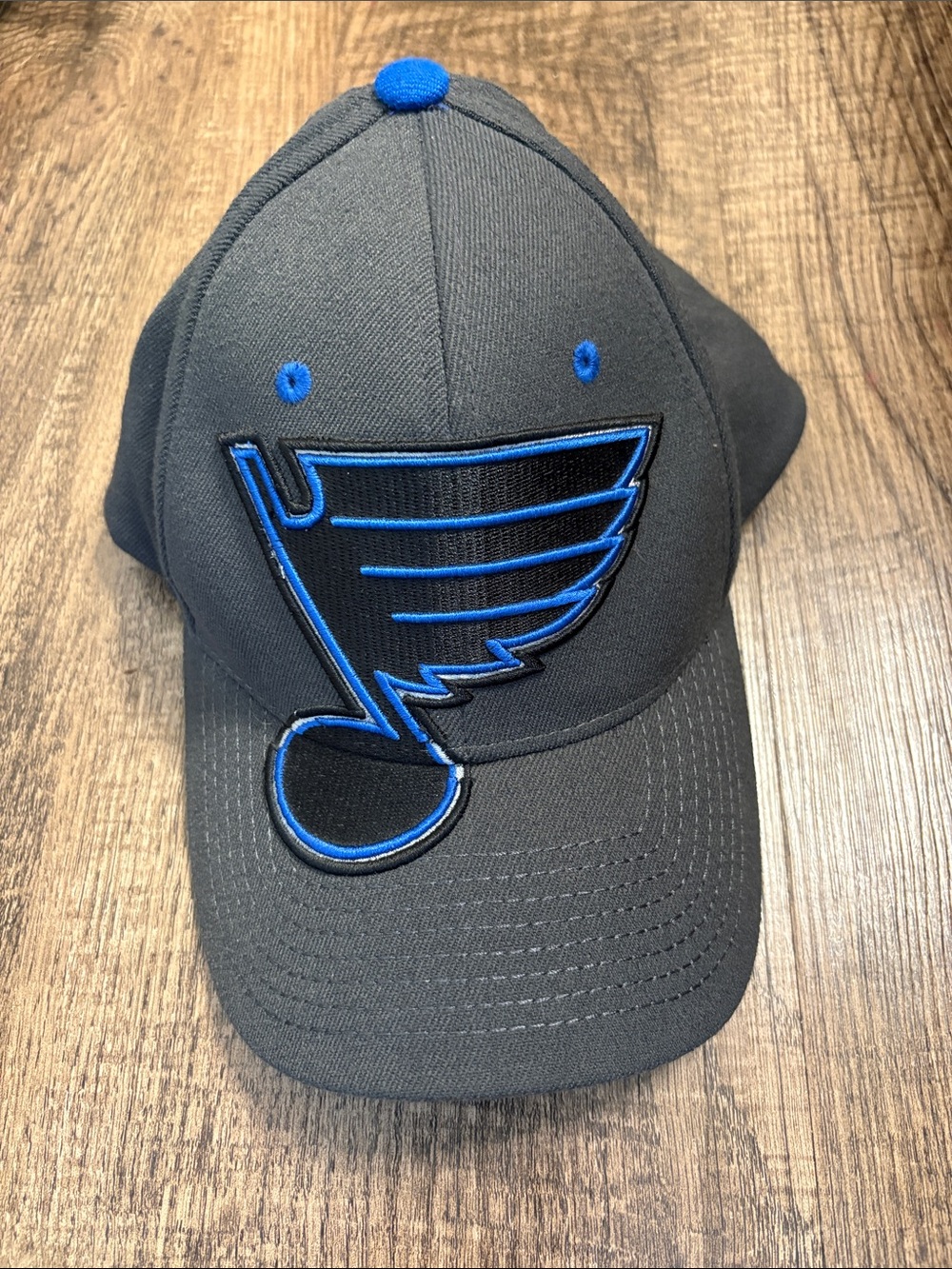 Zephyr Authentic St. Louis Blues Logo Baseball Cap NHL Hockey Charcoal Black